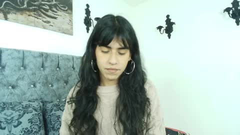 Snapshot of bella_poisonous chatting on 05/14/26, 01:12 Bella online show from 05/14/26, 01:12