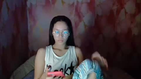 Snapshot of bella_saero chatting on 05/09/26, 12:10 bella online show from 05/09/26, 12:10