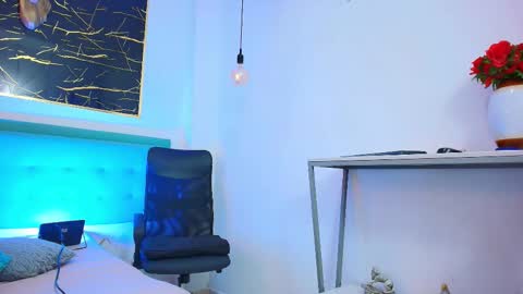     online show from 11/09/25, 08:40