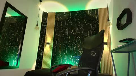     online show from 04/09/26, 08:03