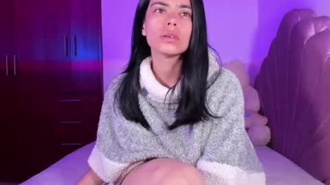 Valeria Model Independent online show from 10/25/25, 04:53