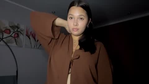Snapshot of bella_sunray chatting on 07/06/26, 06:10 Bella online show from 07/06/26, 06:10