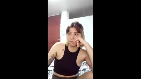 bella_thorne1999 online show from 05/07/26, 01:00