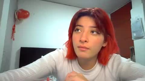 bella_thorne1999 online show from 06/18/26, 03:29