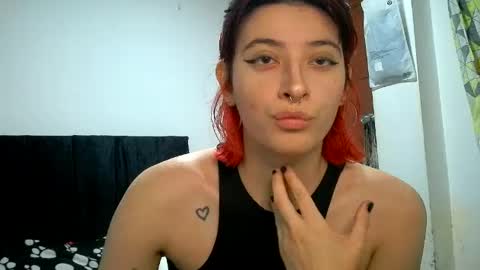 bella_thorne1999 online show from 06/23/26, 12:41