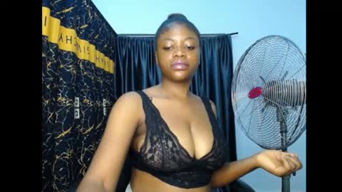 bella online show from 04/16/26, 07:03