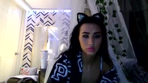 Snapshot of bellaboo999 chatting on 01/25/25, 04:02 bellaboo999 online show from 01/25/25, 04:02