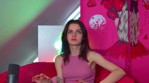 Snapshot of bellabriggs chatting on 02/14/26, 07:49 Bella online show from 02/14/26, 07:49