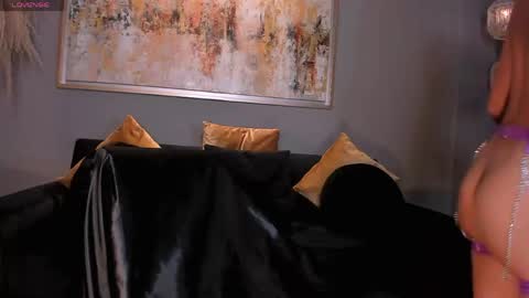 Snapshot of bellacarteer_ chatting on 04/30/26, 08:57 Bella C online show from 04/30/26, 08:57