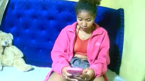 bellaena online show from 09/13/25, 07:13