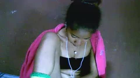 bellaena online show from 11/16/25, 01:55