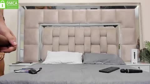 BELLA online show from 03/12/25, 03:40