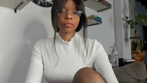 Snapshot of bellahproudly chatting on 05/21/26, 09:11 Bellah online show from 05/21/26, 09:11