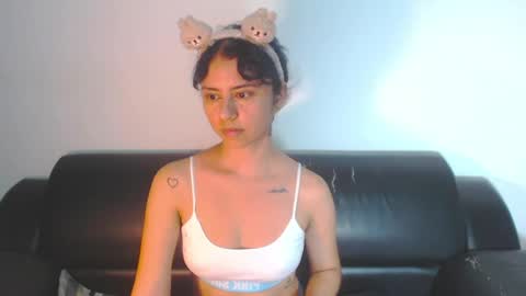 Snapshot of bellaluxxs chatting on 05/16/26, 12:51 MY NAME IS BELL online show from 05/16/26, 12:51