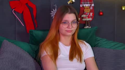 BellaMarebelle online show from 12/18/25, 04:18