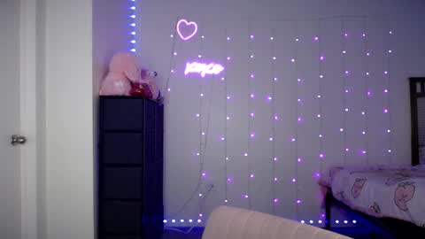 Bella Monroe online show from 02/19/25, 05:16