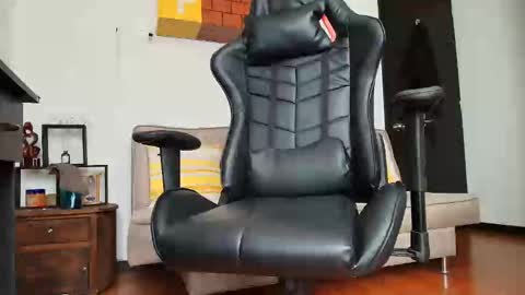 Camille  online show from 02/08/25, 09:25