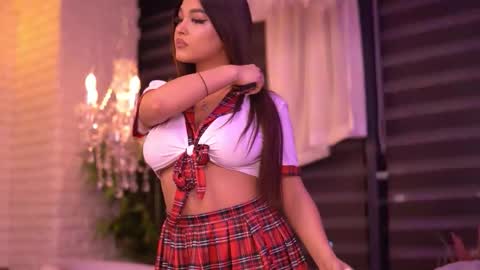 Bella online show from 09/28/25, 05:40