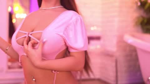 Bella online show from 01/11/26, 06:57