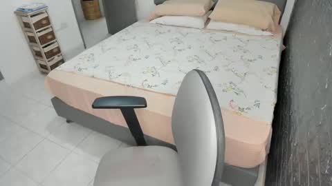 Bella  Angelycal online show from 04/06/26, 02:40