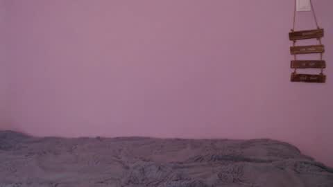 Snapshot of bellaqueen0701 chatting on 02/11/25, 09:53 bellaqueen0701 online show from 02/11/25, 09:53