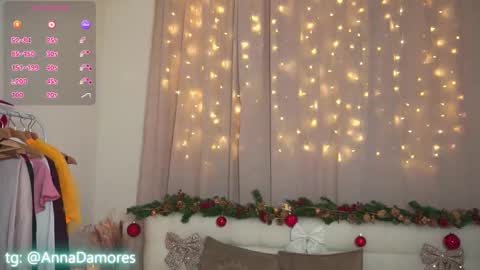 Anna  u can call me Ana de Armas online show from 12/13/25, 07:53