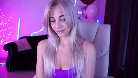 Bella online show from 02/17/26, 02:46