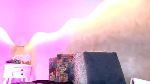 bellarooux online show from 03/31/26, 12:38