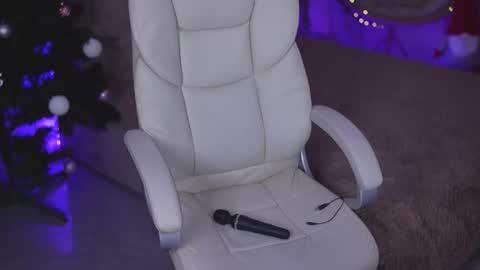 BELLA online show from 12/17/25, 07:58