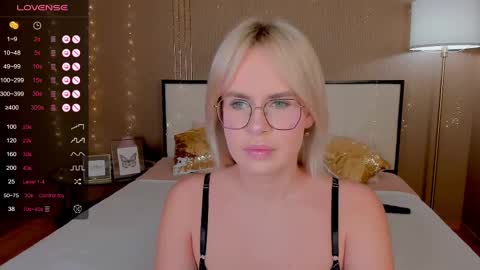 Snapshot of bellatip chatting on 02/17/25, 12:43 Bella online show from 02/17/25, 12:43