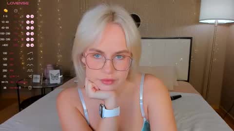 Snapshot of bellatip chatting on 09/13/25, 01:05 Bella online show from 09/13/25, 01:05