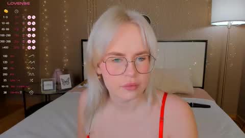 Snapshot of bellatip chatting on 10/20/25, 12:44 Bella online show from 10/20/25, 12:44