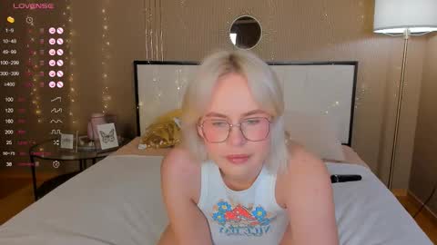 Snapshot of bellatip chatting on 11/03/25, 12:46 Bella online show from 11/03/25, 12:46