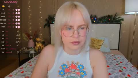 Snapshot of bellatip chatting on 01/09/26, 12:57 Bella online show from 01/09/26, 12:57