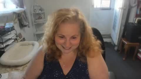 Snapshot of bellavoca chatting on 10/04/25, 06:17 Bellavoca online show from 10/04/25, 06:17