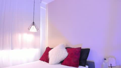 Snapshot of bellawild_ chatting on 02/28/26, 02:18 Bella Wild online show from 02/28/26, 02:18