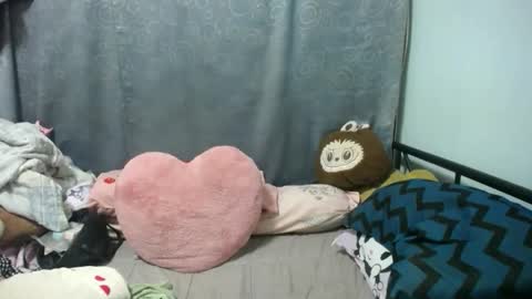 Bella online show from 04/18/26, 06:28