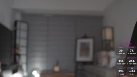 Belle Adrienne  IG  online show from 12/03/24, 12:49