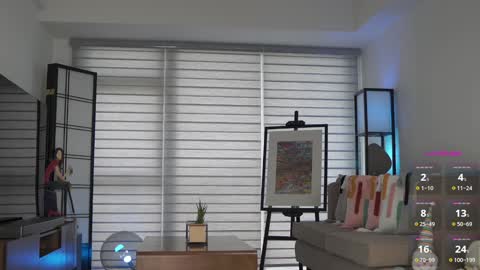 Belle Adrienne  IG  online show from 12/04/24, 12:19