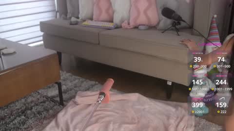 Belle Adrienne  IG  online show from 01/04/25, 04:33