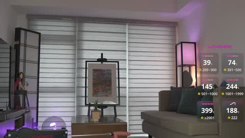 Belle Adrienne  IG  online show from 02/05/25, 01:37