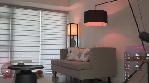 Belle Adrienne  IG  online show from 09/12/25, 12:33