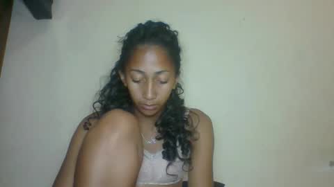Snapshot of belle_annah chatting on 05/11/26, 04:04 belle_annah online show from 05/11/26, 04:04