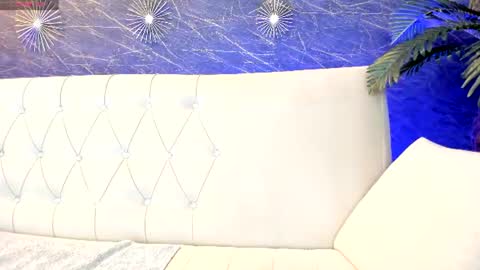 Snapshot of belle_emmanuelle chatting on 06/29/26, 07:36 Karah online show from 06/29/26, 07:36