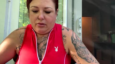 Snapshot of belle_marie chatting on 09/11/25, 08:53 Belle xx online show from 09/11/25, 08:53