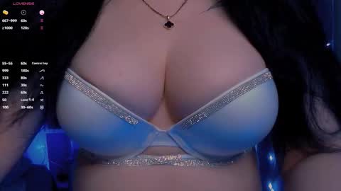 Hello I am kind friendly and cute girl online show from 01/14/26, 11:20