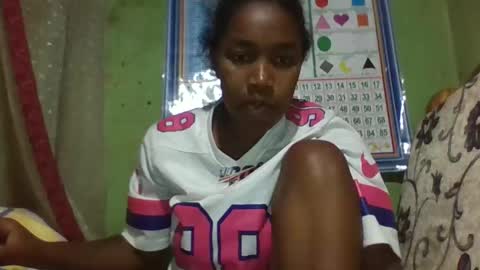 Snapshot of bellemiahxx chatting on 02/23/26, 04:54 bellemiahXx online show from 02/23/26, 04:54