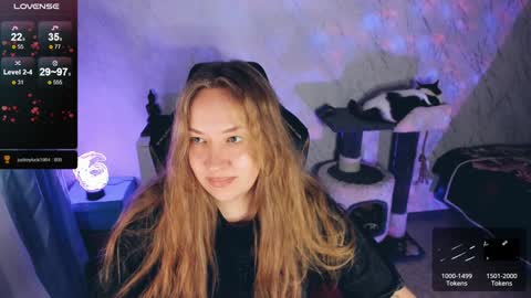 Your Annabelle Wolf  online show from 12/27/24, 03:04