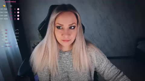 Snapshot of bellezza_ chatting on 04/28/26, 11:37 Your Annabelle Wolf online show from 04/28/26, 11:37
