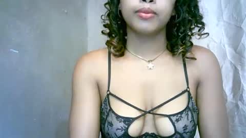 Snapshot of bellibellah chatting on 02/16/26, 05:58 BelliBellah online show from 02/16/26, 05:58